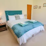 Two Acres- Spacious, Delightful, Pet Free Holiday home