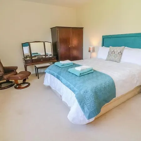 Vakantiehuis Two Acres- Spacious, Delightful, Pet Free Levens